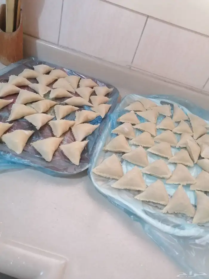 سمبوسة بف بيتي بحشوات مختلفه حسب الطلب وبأسعار تناسب الجميع 0