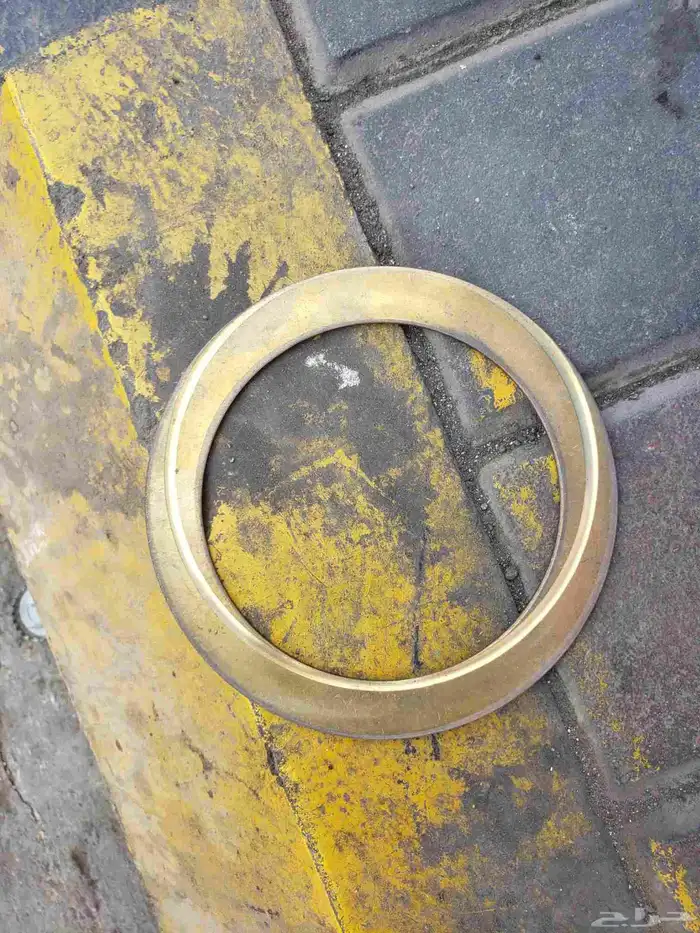 قطع غيار شاحنات ومعدات 3