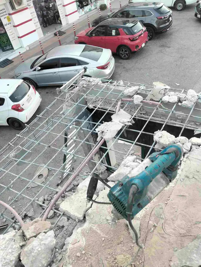 عمال تكسير متخصصون تكسير جدران توسيع تكسير بلاط ارضيات وحوائ 1