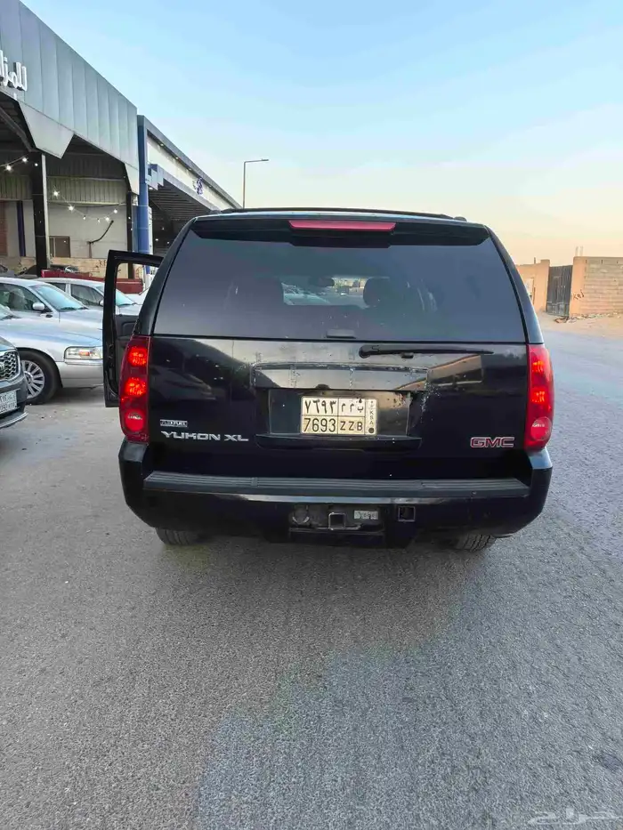 جمس يوكن طويل دبل للبيع ماشي 317 الف ميل 3