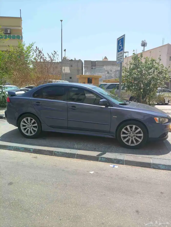 متسوبيشي لانسر موديل 2009 2