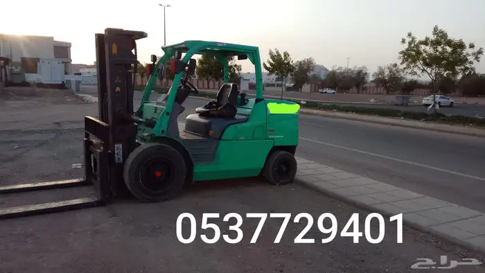 العزم لتأجير المعدات سكين Fork lift .كرينات .بوكلين. 1