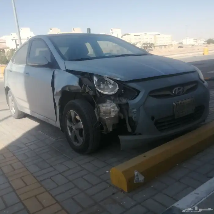 سيارة اكسننت موديل2015 غرف2 اطفال1 وكبار 1