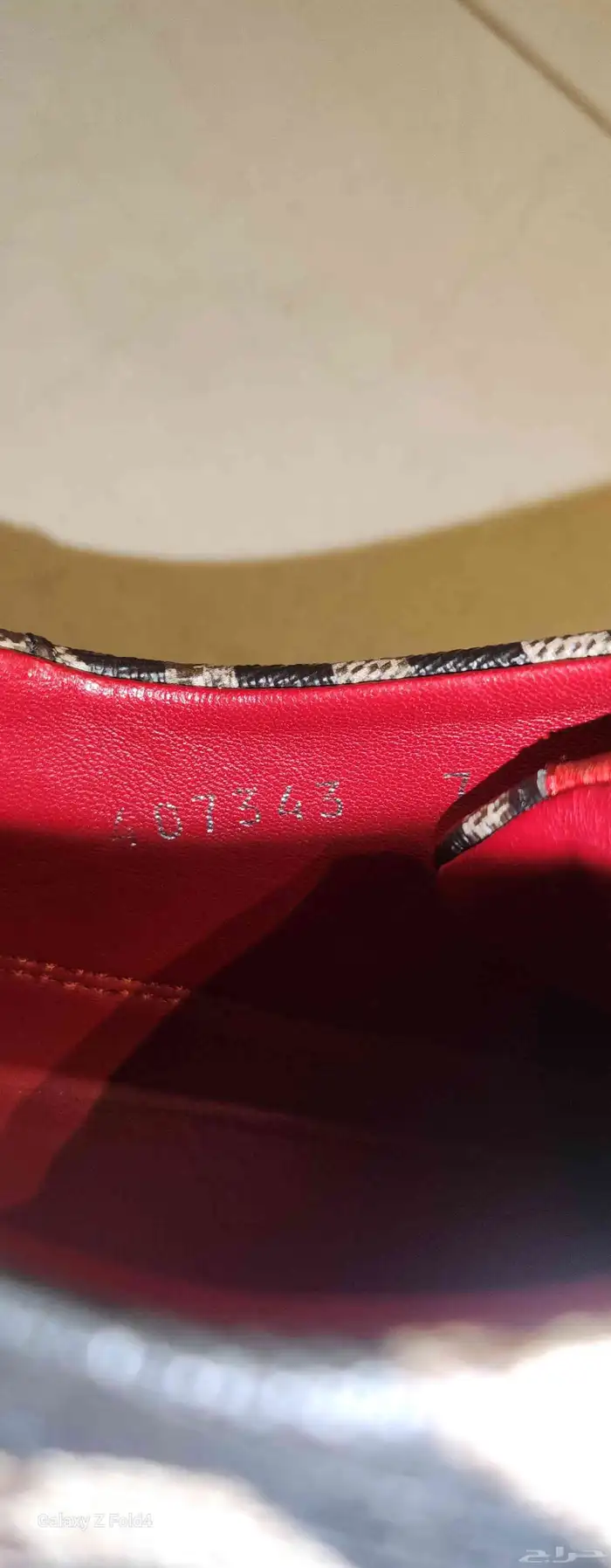 جزمه قوتشي ليميتد اديشن مقاس 41ونص 6