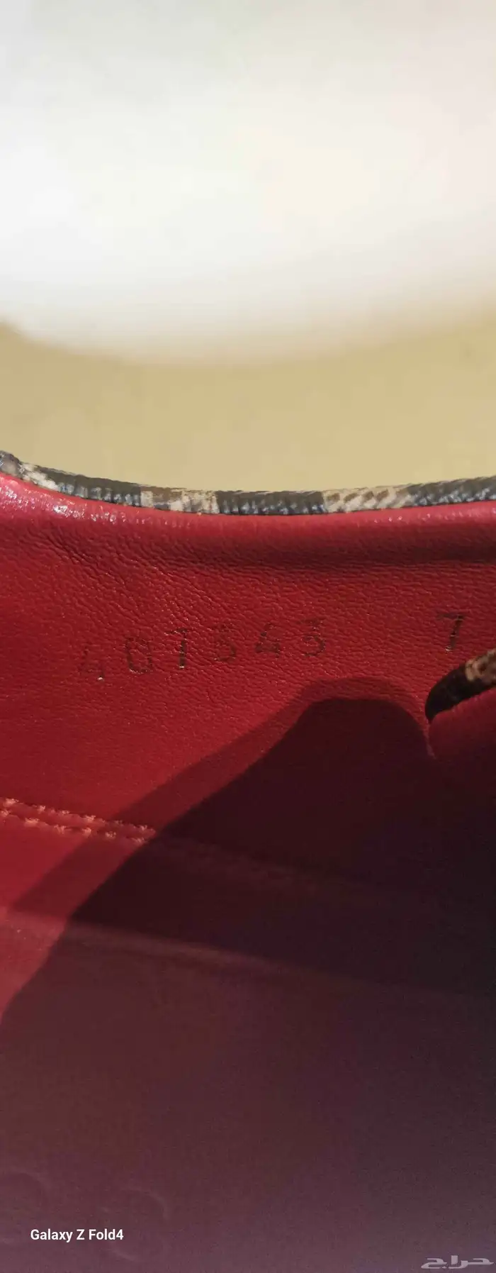 جزمه قوتشي ليميتد اديشن مقاس 41ونص 7