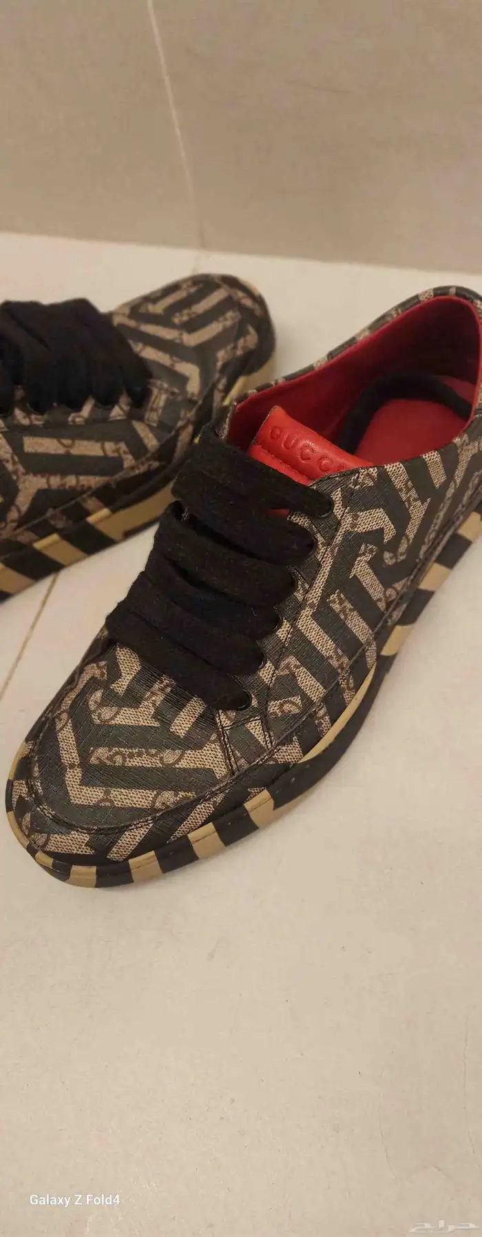 جزمه قوتشي ليميتد اديشن مقاس 41ونص 3