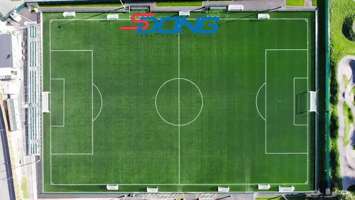 معلم انجيلاصناي. ملاغب كوره حدائق ديكورات 3