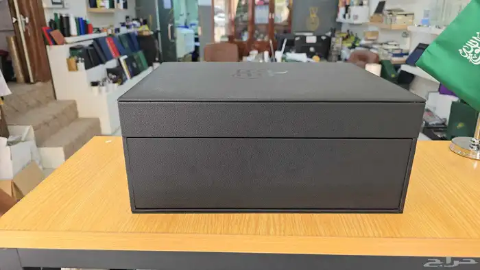 عمل بوكسات هدايا والطباعة عليها وبوكسات جلد وأوشحة 9