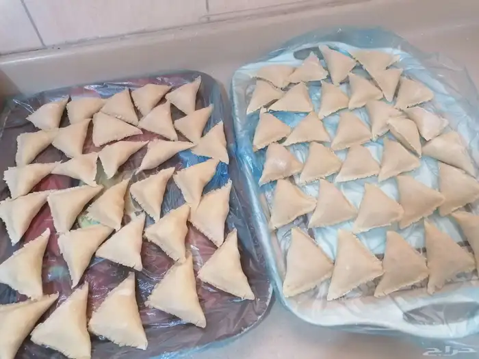 سمبوسة بف بيتي بحشوات مختلفه حسب الطلب وبأسعار تناسب الجميع 1