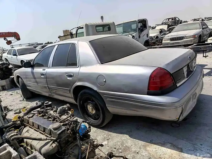 فورد فكتوريا 2005 تشليح 2