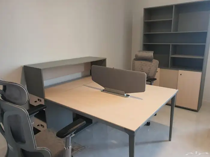 مكتب فخم متوفر جديد التصميم سعر الجمله 28