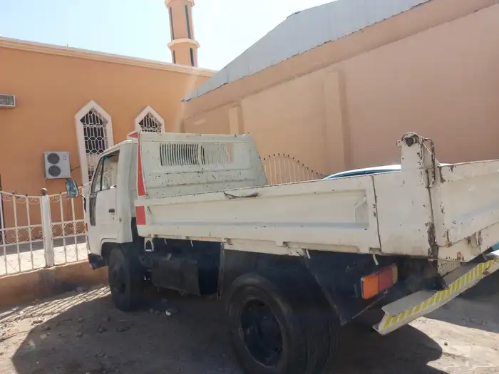 صندوق قلاب ديهاتسو 4