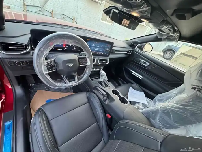 2024 Ford Mustang GT Convertible Rental 5