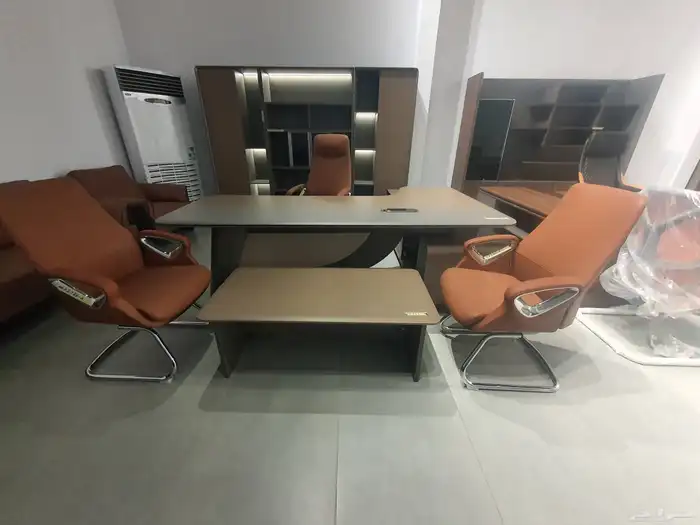 مكتب فخم متوفر جديد التصميم سعر الجمله 23