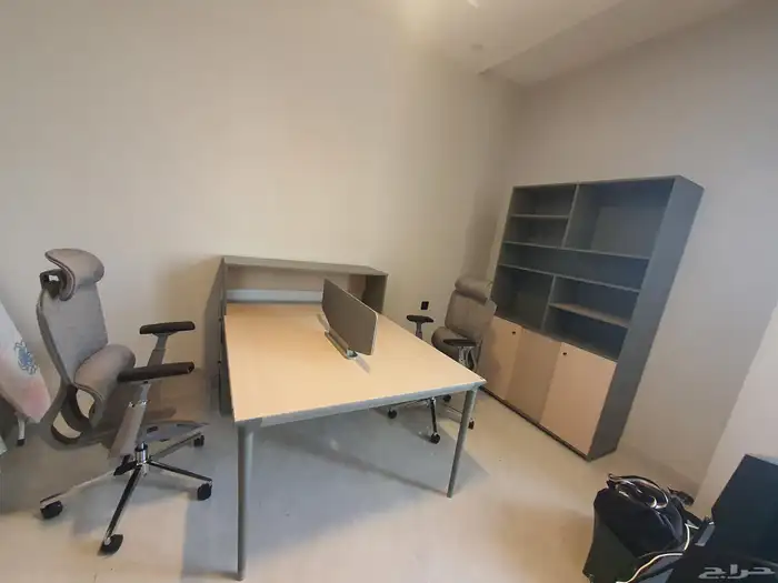 مكتب فخم متوفر جديد التصميم سعر الجمله 26