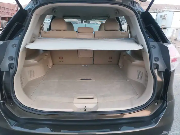 اكس تريل 2017 عداد قليل 20