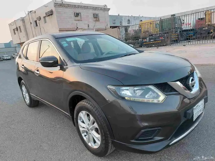 اكس تريل 2017 عداد قليل 4