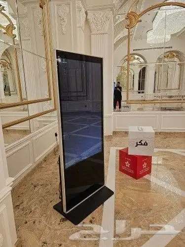 شاشات تفاعلية للإيجار. طولية وعرضية 2