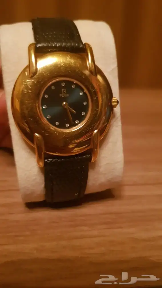 ساعات ماركات فيرساتشي فيندي و أرماني و غيرها نسائيه ب 50 20