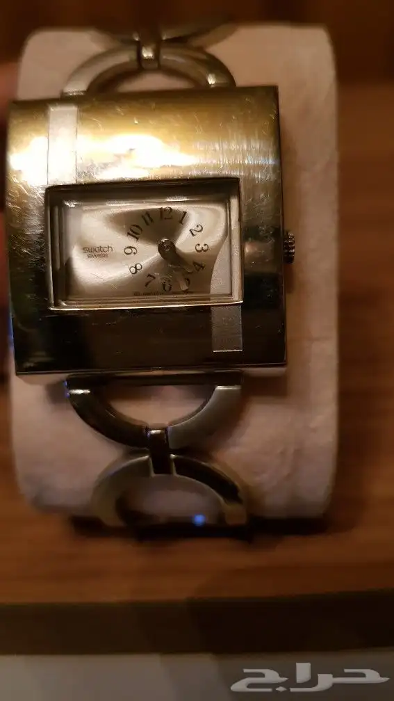ساعات ماركات فيرساتشي فيندي و أرماني و غيرها نسائيه ب 50 9