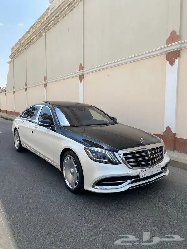 Mercedes مايباخ 1