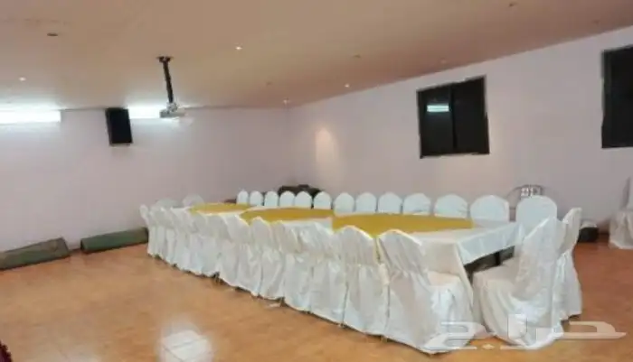 تاجير كراسي طاولات طعام بانواعها تاجيركنب مظلات العاب 1