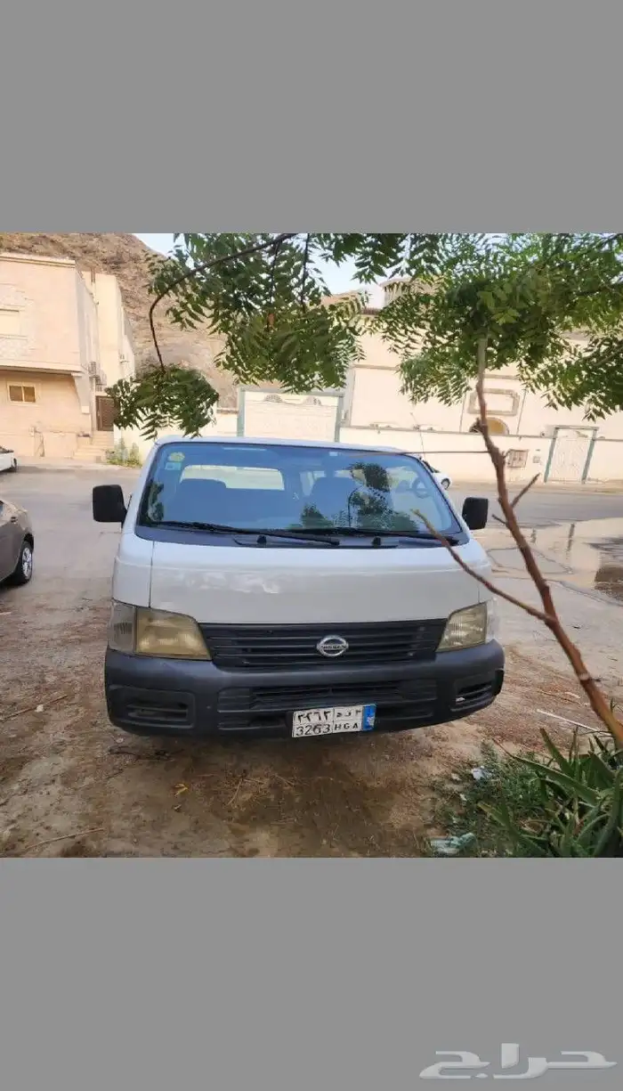 نيسان اورفان موديل 2006 للنقل مشاوير خاصة وعامه ابو يامن 0