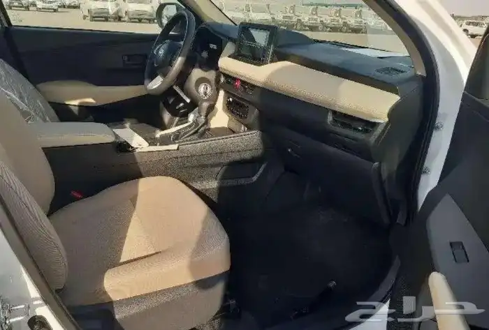 تويوتا يارس ستاندر و ستاندر بلس موديل 2026 5