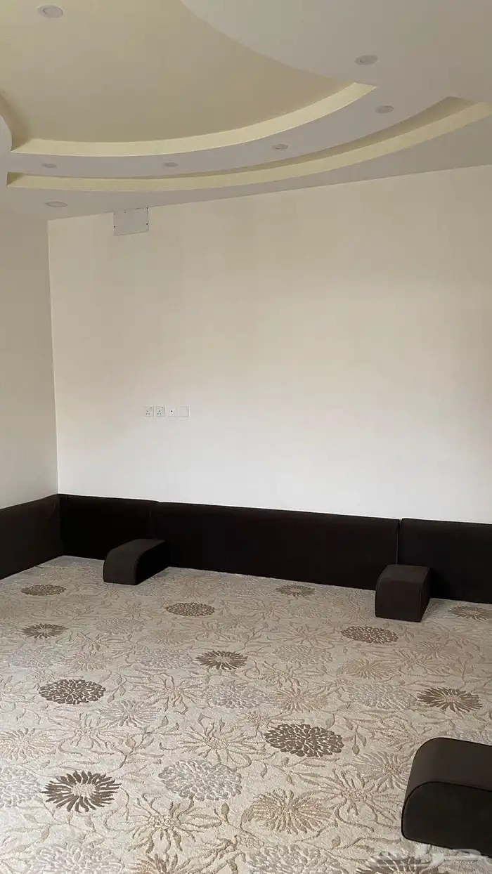 مجلس وكنب صالة للبيع 1