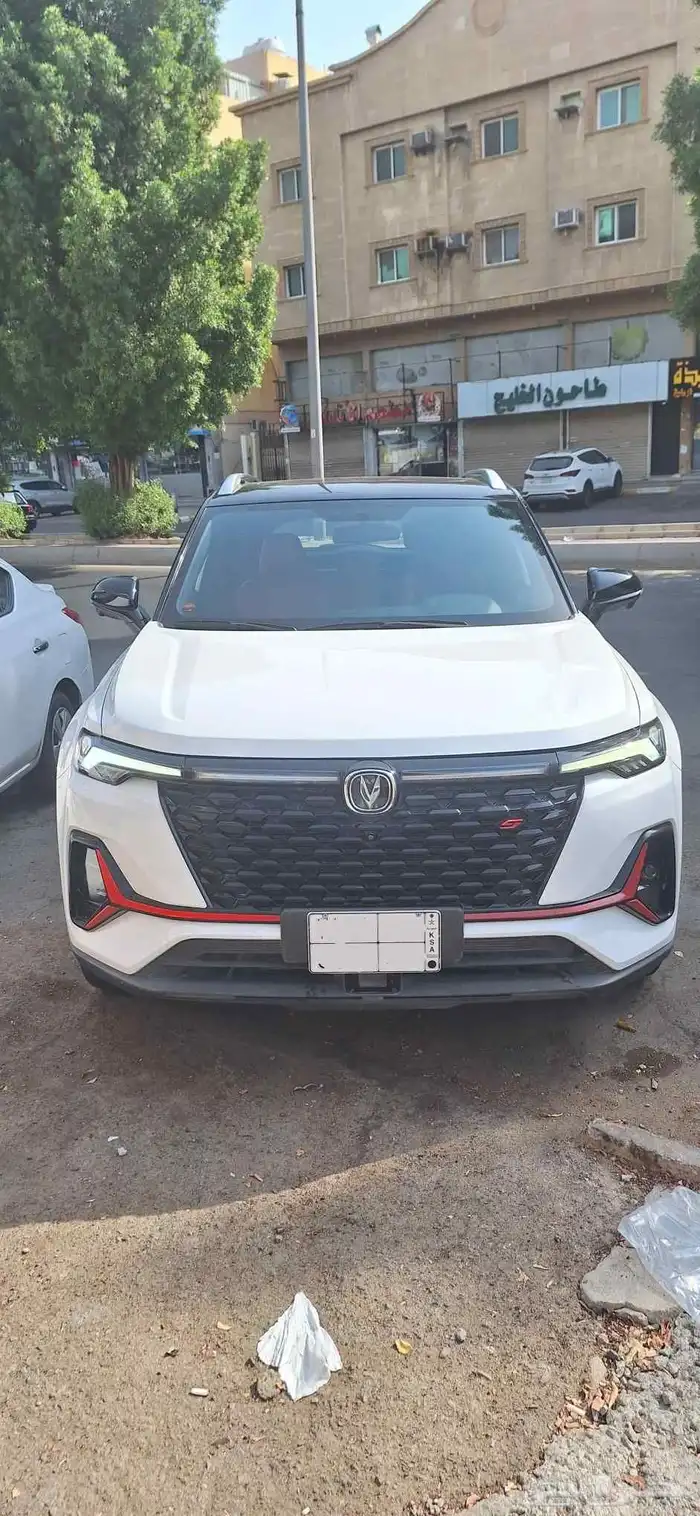 للبيع شانجان cs35 بلاس 2023 فل كامل 0