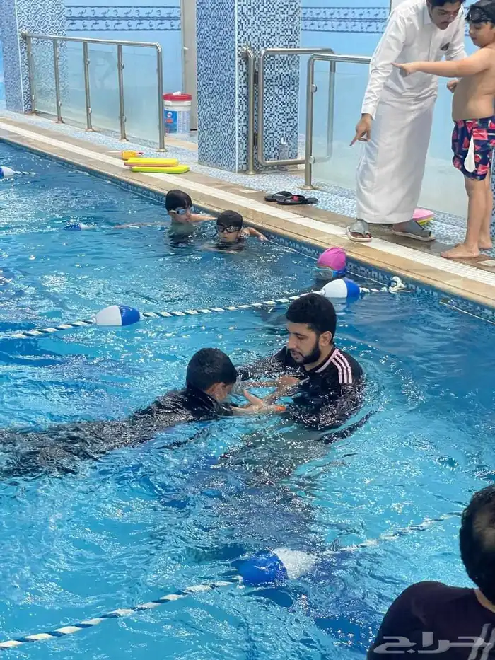 مدرب سباحة لجميع الأعمار 5