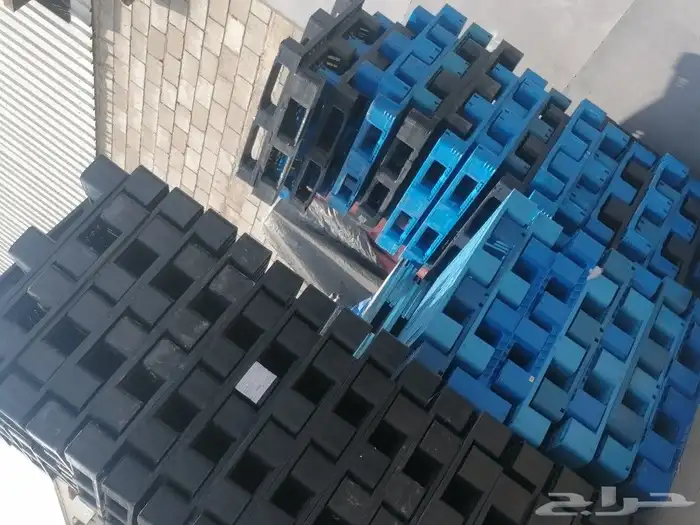 يوجد لدينا جميع انواع الطبالي 8