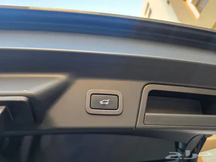 للبيع لاند روفر فيلار P250 R Dynamic 2019 19