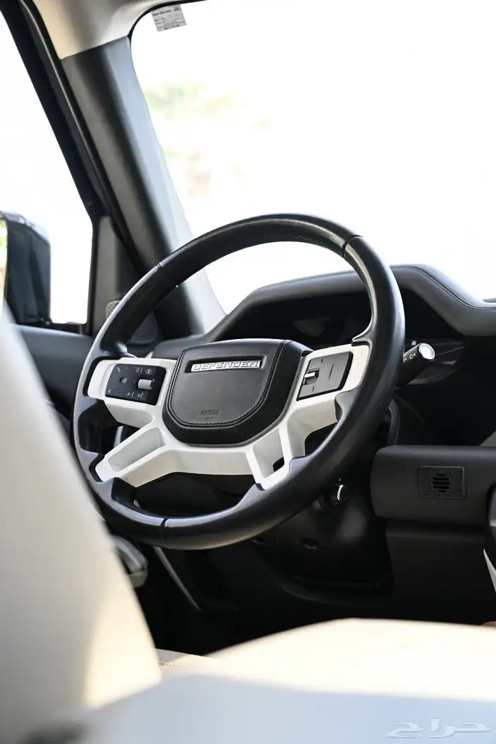 ديفندر 2024 للايجار 4