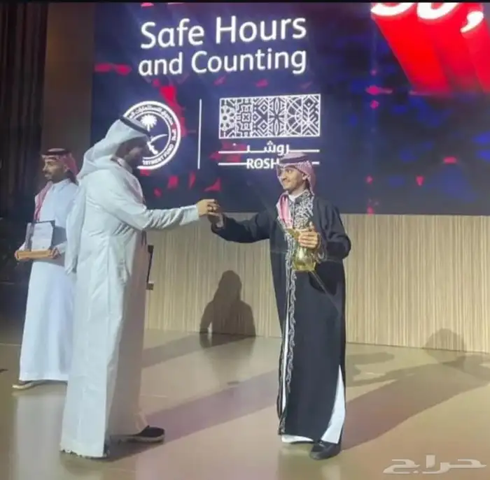 قهوجي وصبابين رجال ونساء سفرجيين رجال ونساء 0