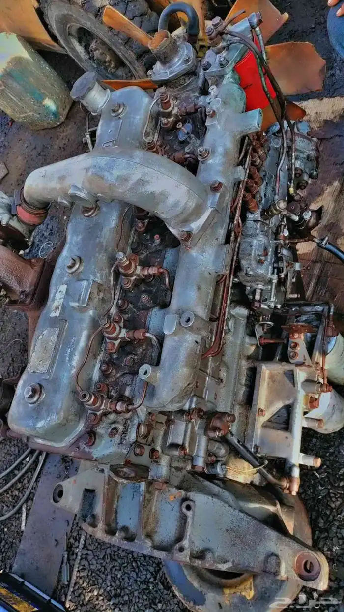 للبيع مكينه ايسوزو 6سلندر ديزل تيربو 8