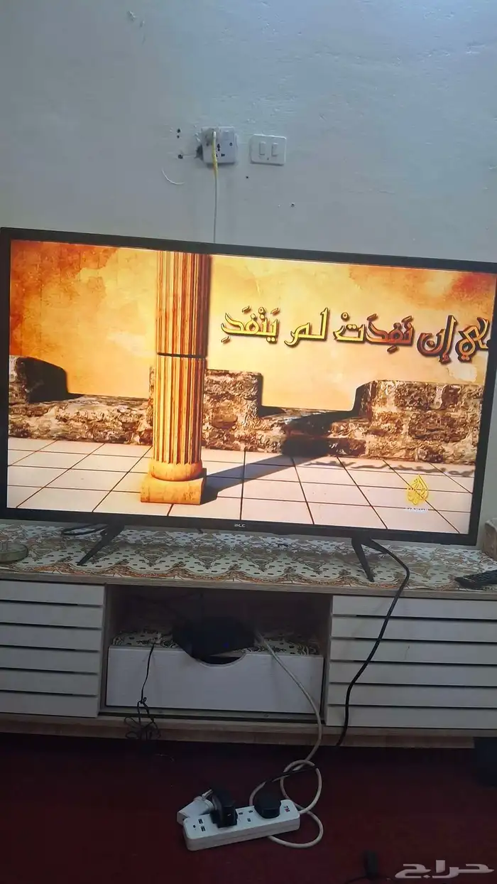 شاشه مقاسات مختلفه للبيع المستعجل كلها ع الشرط 2