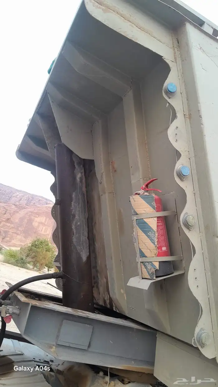 صندوق قلاب 18 متره للبيع 2