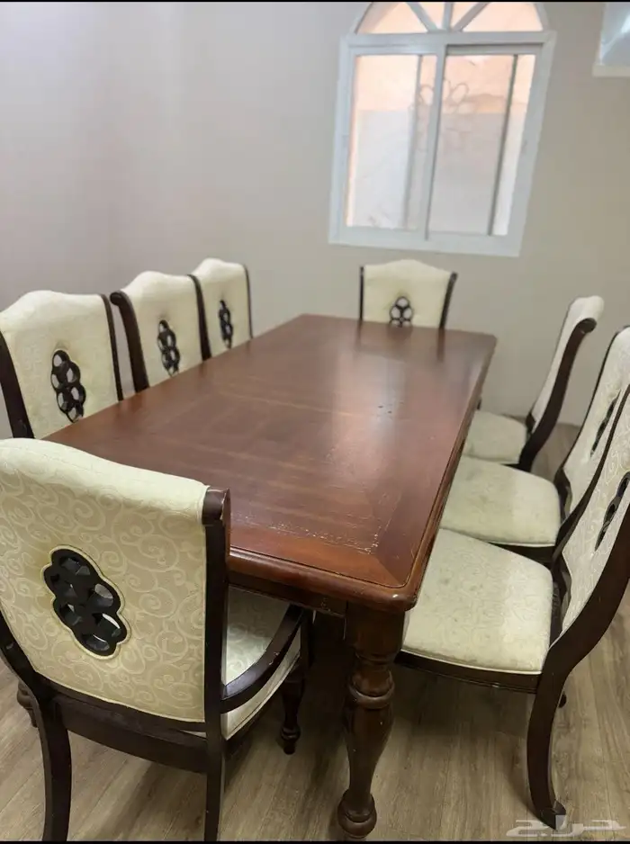 طاولة طعام مع 8 كراسي 0