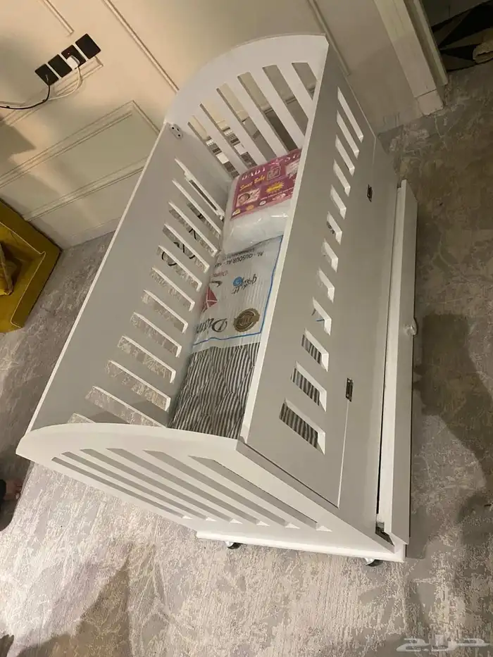 سرير خشب أطفال مواليد مقاس 120   60 سم جديد 3