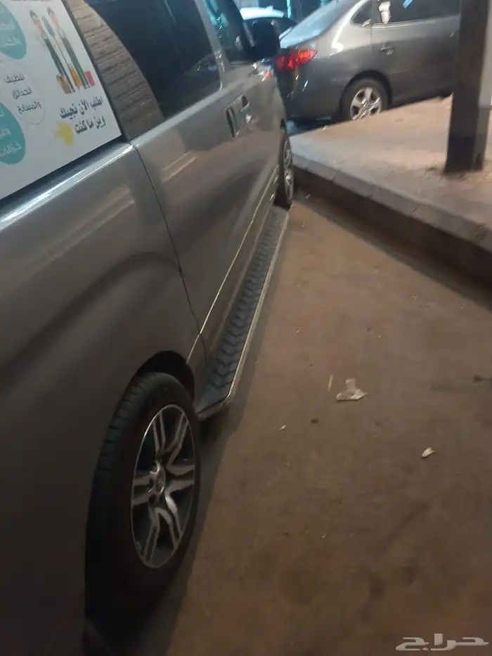 للبيع طقم جنوط وكاله اصلي مع كفرات مع أعتاب باص H1 1