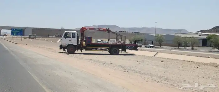 ونش بوم تراك للايجار اليومي والشهري باسعار مناسبه 1