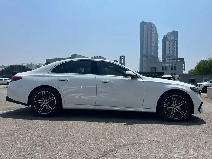 مرسيدس E300 AMG Line موديل 2024 وارد كوريا 3