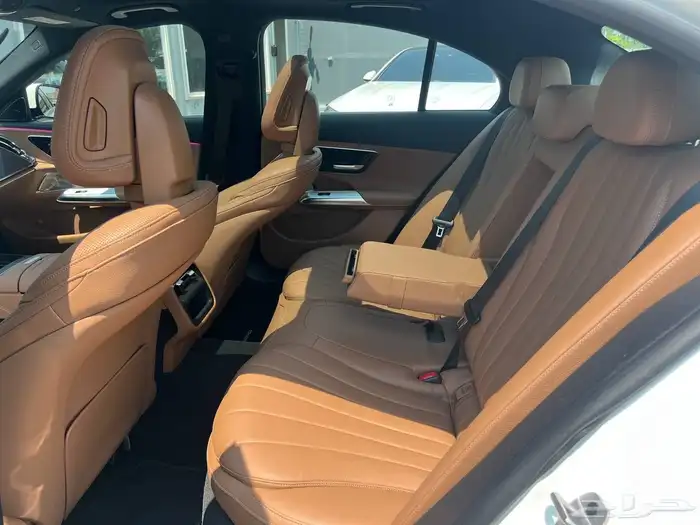مرسيدس E300 AMG Line موديل 2024 وارد كوريا 16