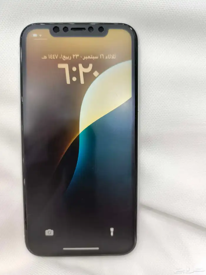 ايفون xr ابيض 1