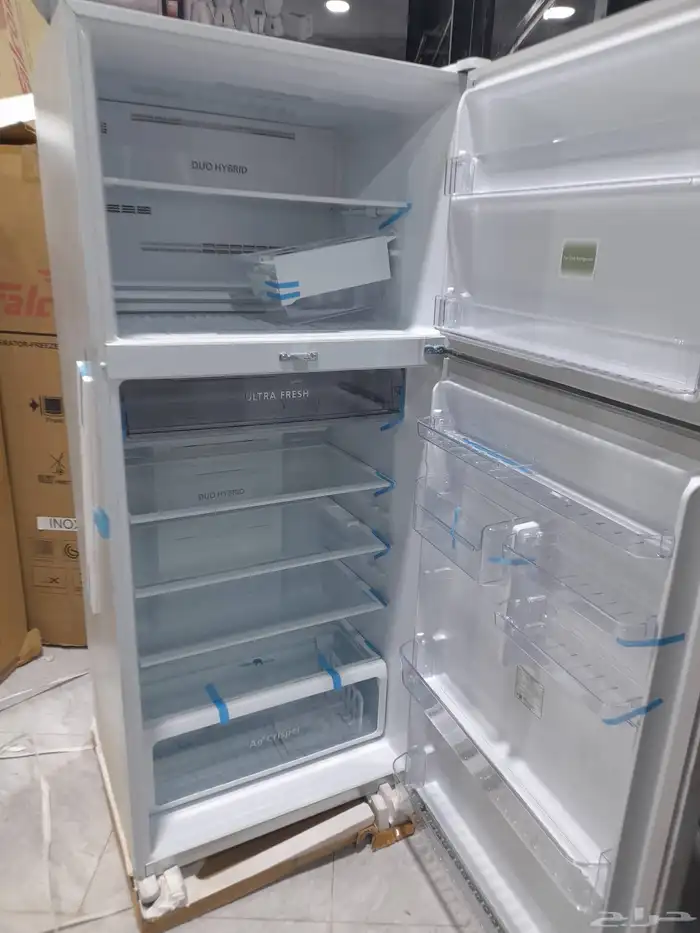 متوفر مكيفات بيسك 24وحده استوك بكرتونه وثلاجات ال جي وتوشيبا 44
