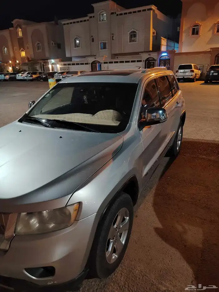 جيب شروكي موديل 2011 3