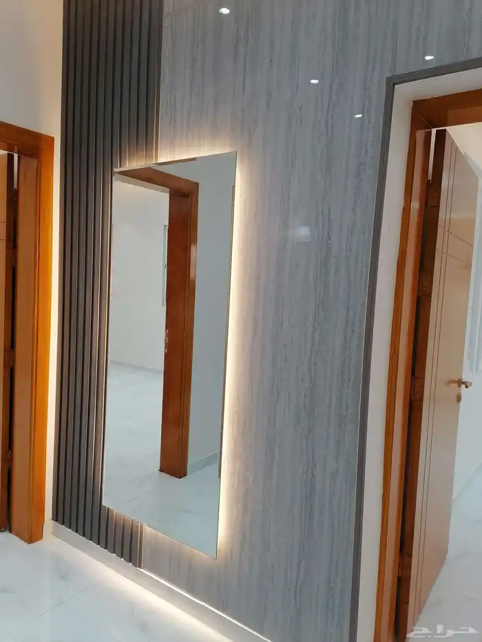 للبيع عماره دور جديد مساحته 356م بحي الملك فهد 8