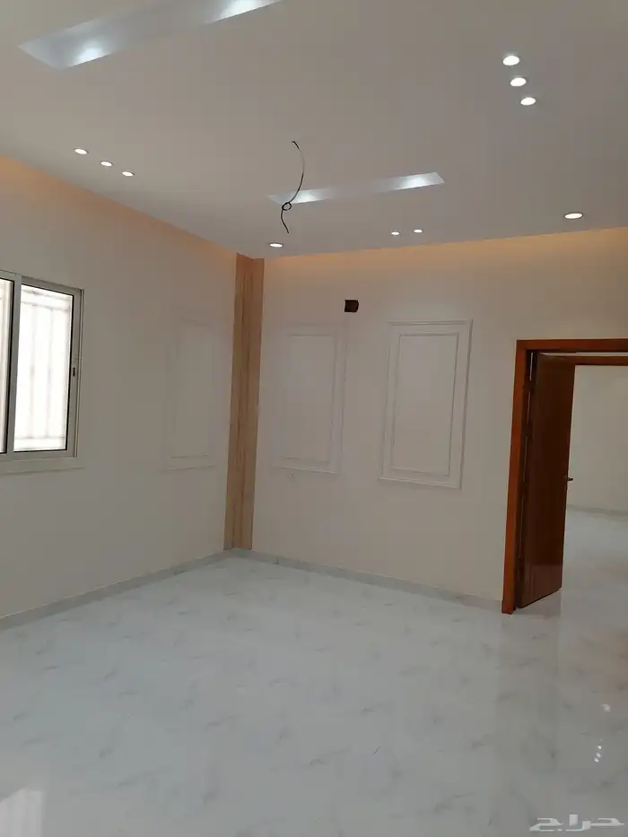 للبيع عماره دور جديد مساحته 356م بحي الملك فهد 16