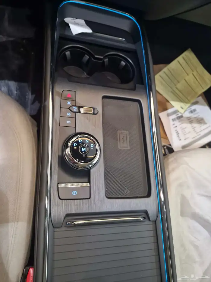 فورد تورس تيتانيوم 18